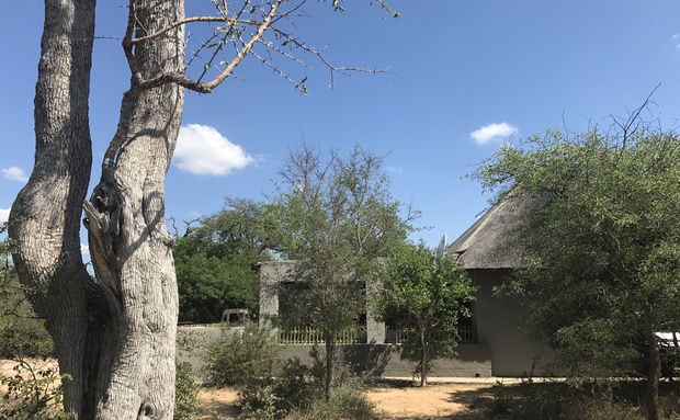 Self cater bushveld safari  Lodge 2